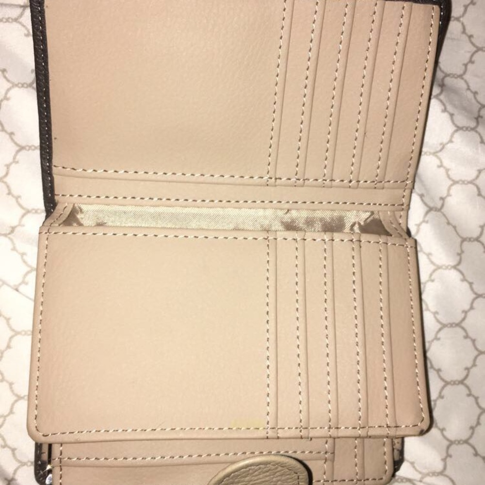 Wallet - Picture 3 of 6
